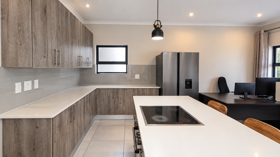 3 Bedroom Property for Sale in Parklands North Western Cape